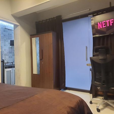 מומביי Osi Apartments Lilavati Bandra חדר תמונה